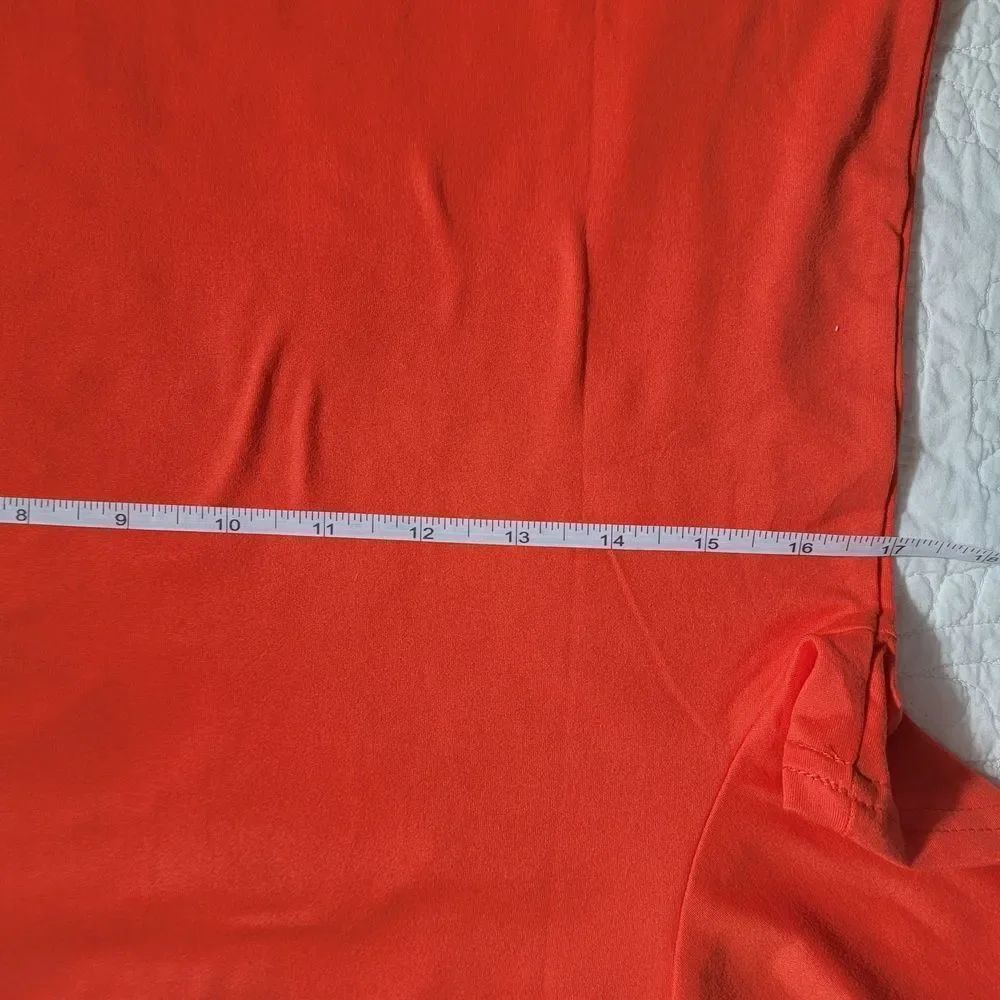 Vibrant Coral Short Sleeve Tee with Floral Design - Picture 7 of 9